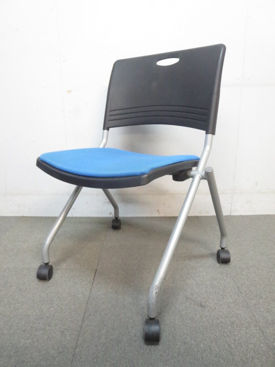 【1点限定特価品！】■ネスティングチェア！ブルー！
                        その他
                                    中古
            