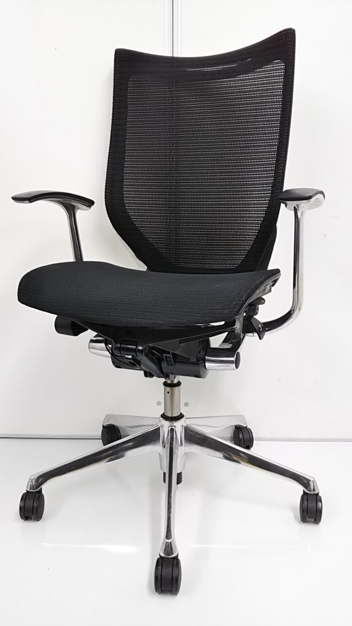 【2脚のみの緊急入荷！】常に品薄の座面、背もたれともにメッシュ仕様です！
                        バロン 
                                    中古
            