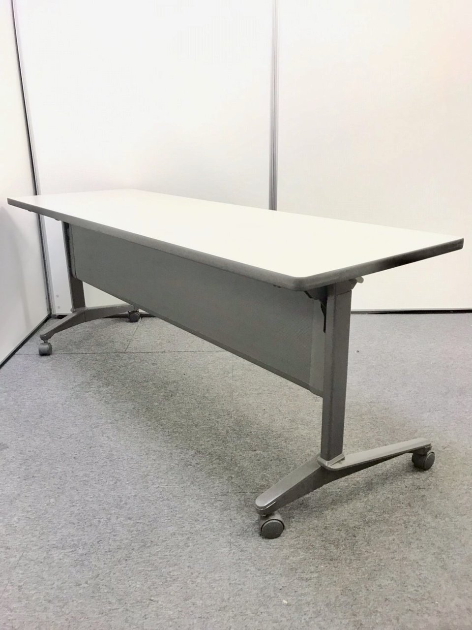 -
                        その他シリーズ
                                    中古
            