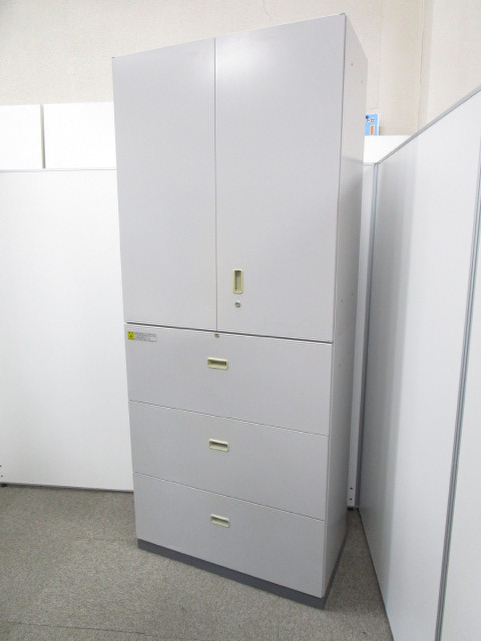 【池袋店限定入れ替えセール】■内田洋行製■3段ラテラル＋両開き【H12】【H3】
                        SU-Ⅱ
                                    中古
            