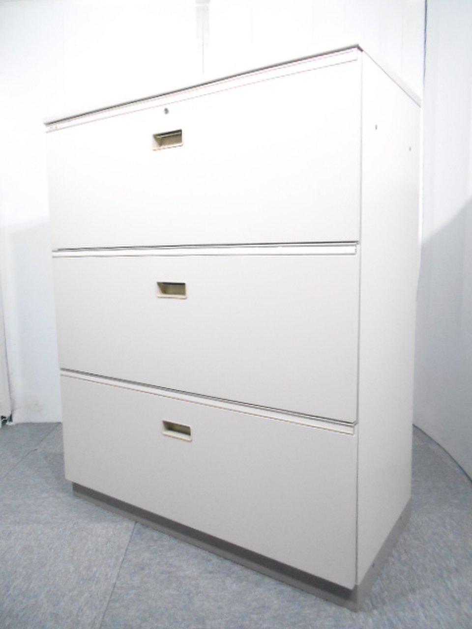 31台入荷！｜イトーキシンライン｜天板付き 3段ラテラル書庫！【関西倉庫在庫】
                        シンライン 
                                    中古
            