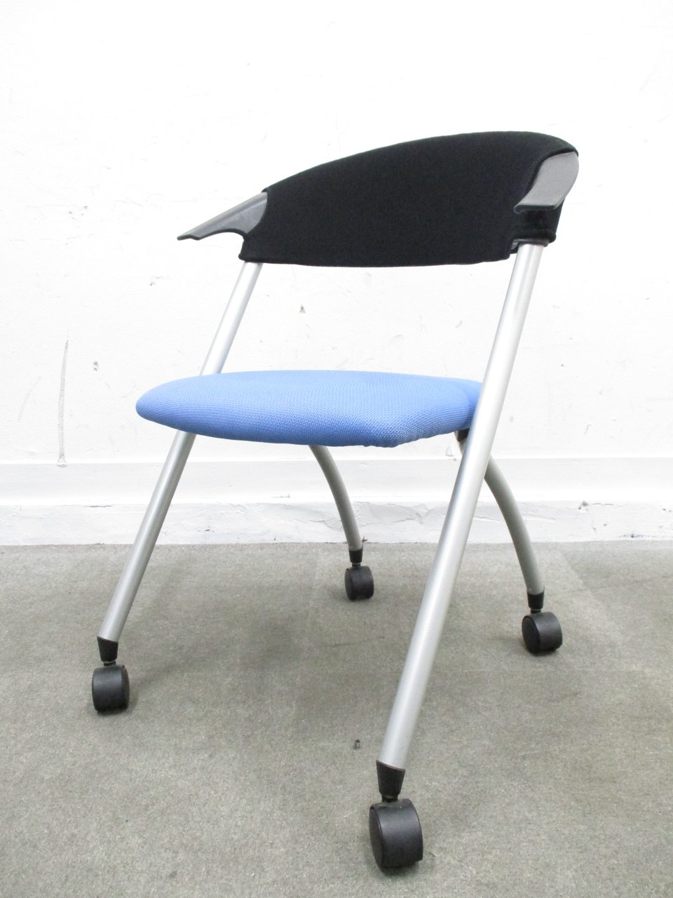 【KS】【水平スタック可能】コクヨＣＫ－２８０シリーズ【ブルー】【Ｊ】
                        CK-280 
                                    中古
            