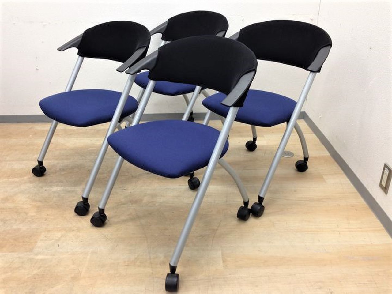 【お得セットネスティング】コクヨ製　CK-280シリーズ　平行スタック可能
                        CK-280 
                                    中古
            