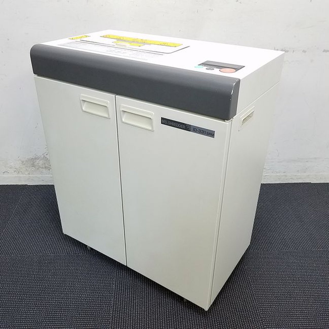 明光商会製の小型業務用シュレッダー入荷！中古　シュレッダー　個人情報
                        IDシリーズ 
                                    中古
            