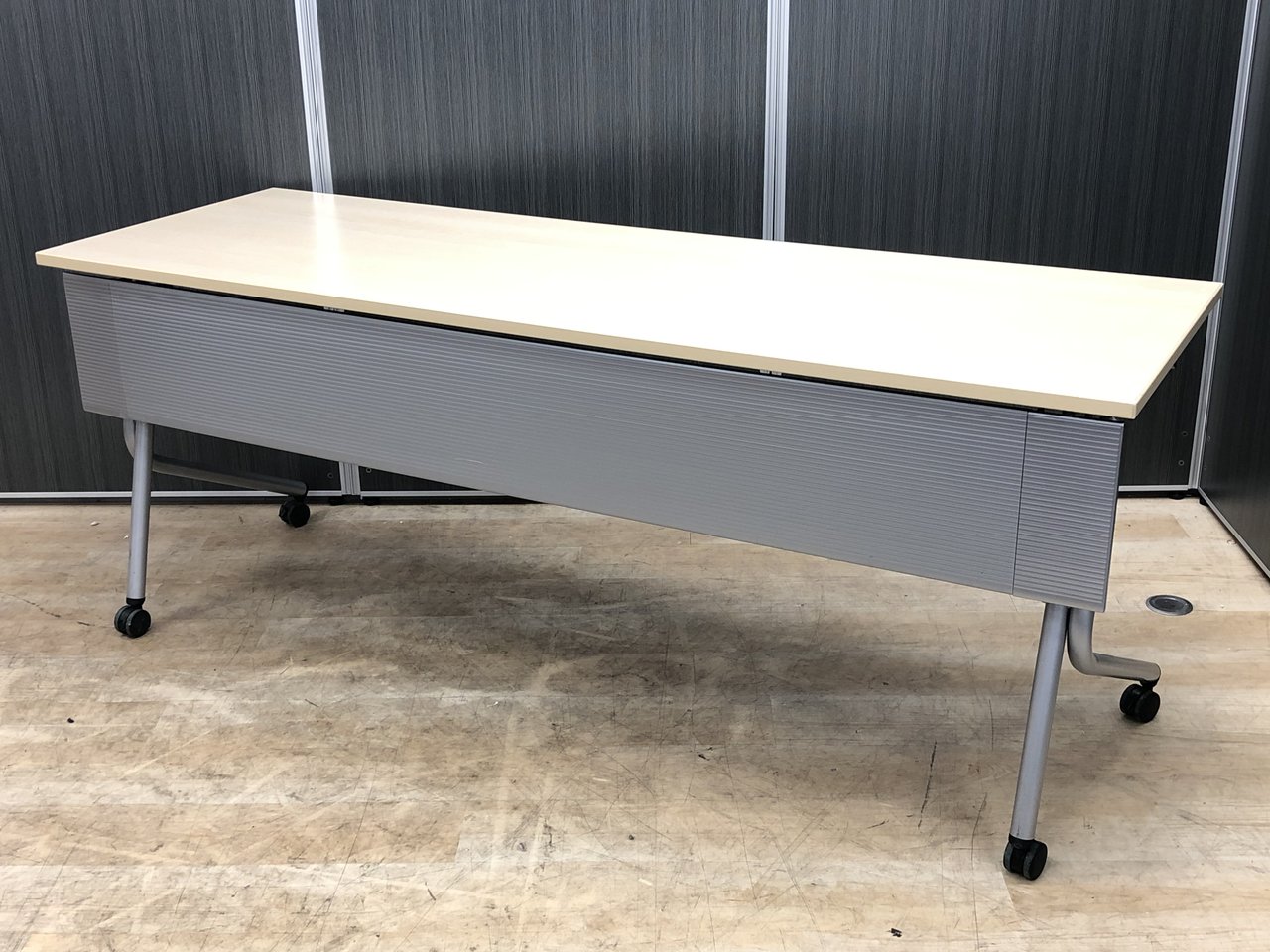 【おつとめ】会議室・セミナー用のテーブルをお探しの方にオススメ!!【中古】【オフィス家具】【岐阜】【大垣】
                        ネスティア 
                                    中古
            