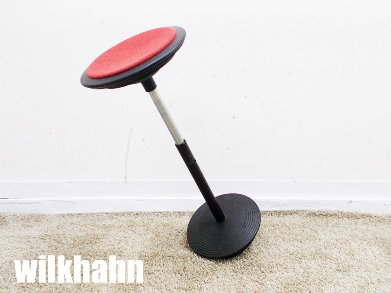 wilkhahn/ウィルクハーン　Stitz/ステッツ　赤　ハーフシーティングチェア
                        その他シリーズ
                                    中古
            