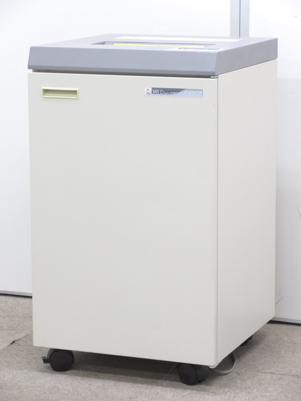 【CDもカット可能です！】データメディアカット機能搭載の便利品！抜群のパワー！
                        IDシリーズ 
                                    中古
            