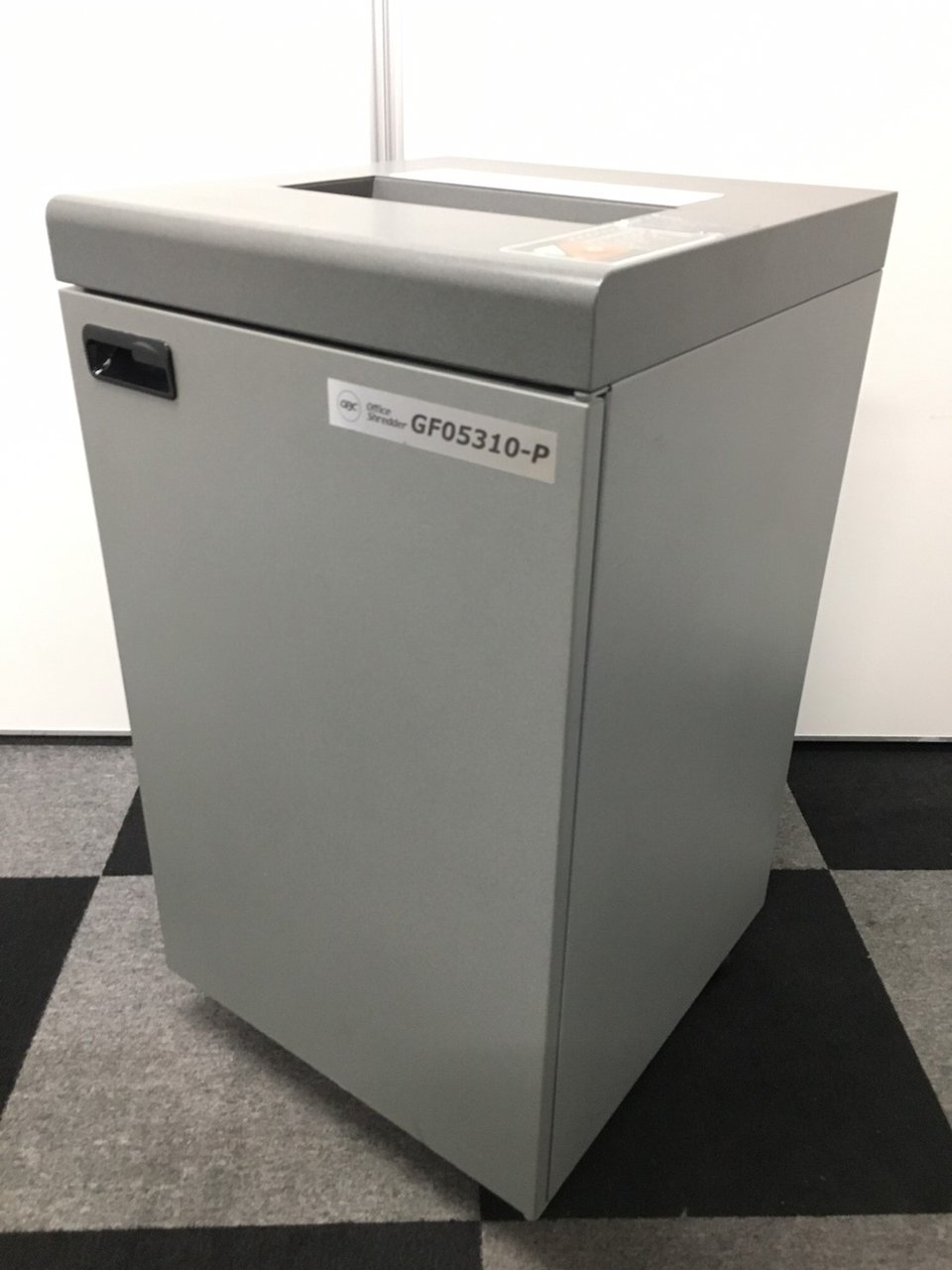 細長く裁断をするクロスカットシュレッダー！
                        その他シリーズ
                                    中古
            