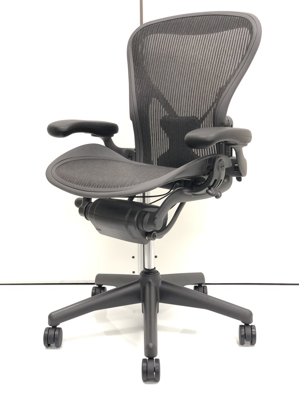 新古品】アーロンチェア Herman Miller/ハーマンミラー 肘付ハイバック 