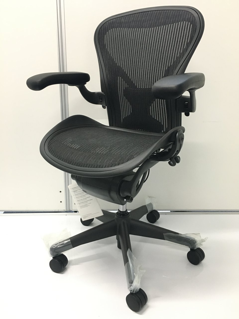 新古品】アーロンチェア（ポスチャー フル装備） Herman Miller