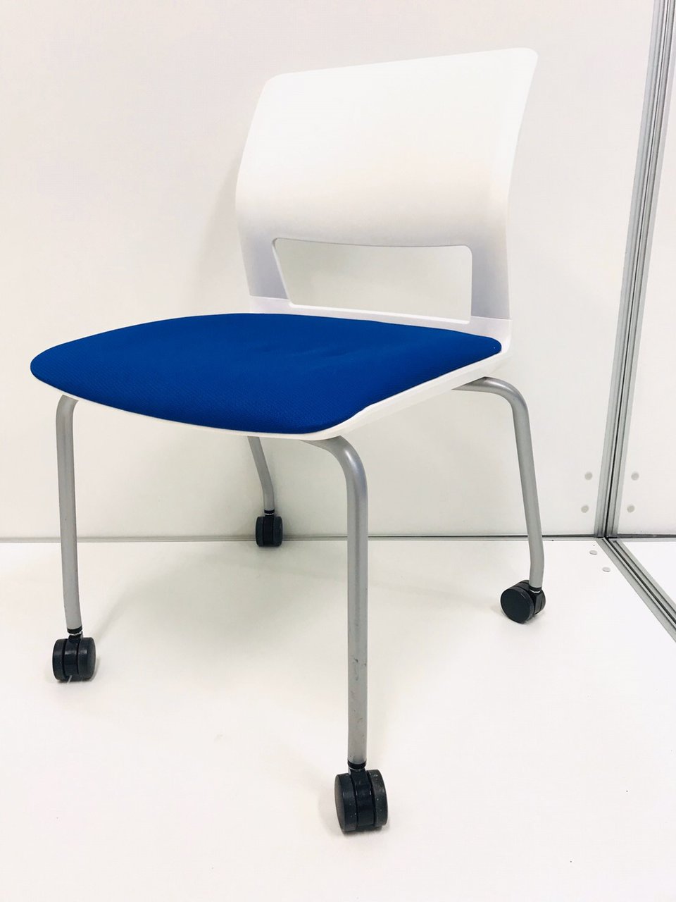 【8脚】安心と安定のコクヨ製商品入荷致しました！
                        CK-160
                                    中古
            