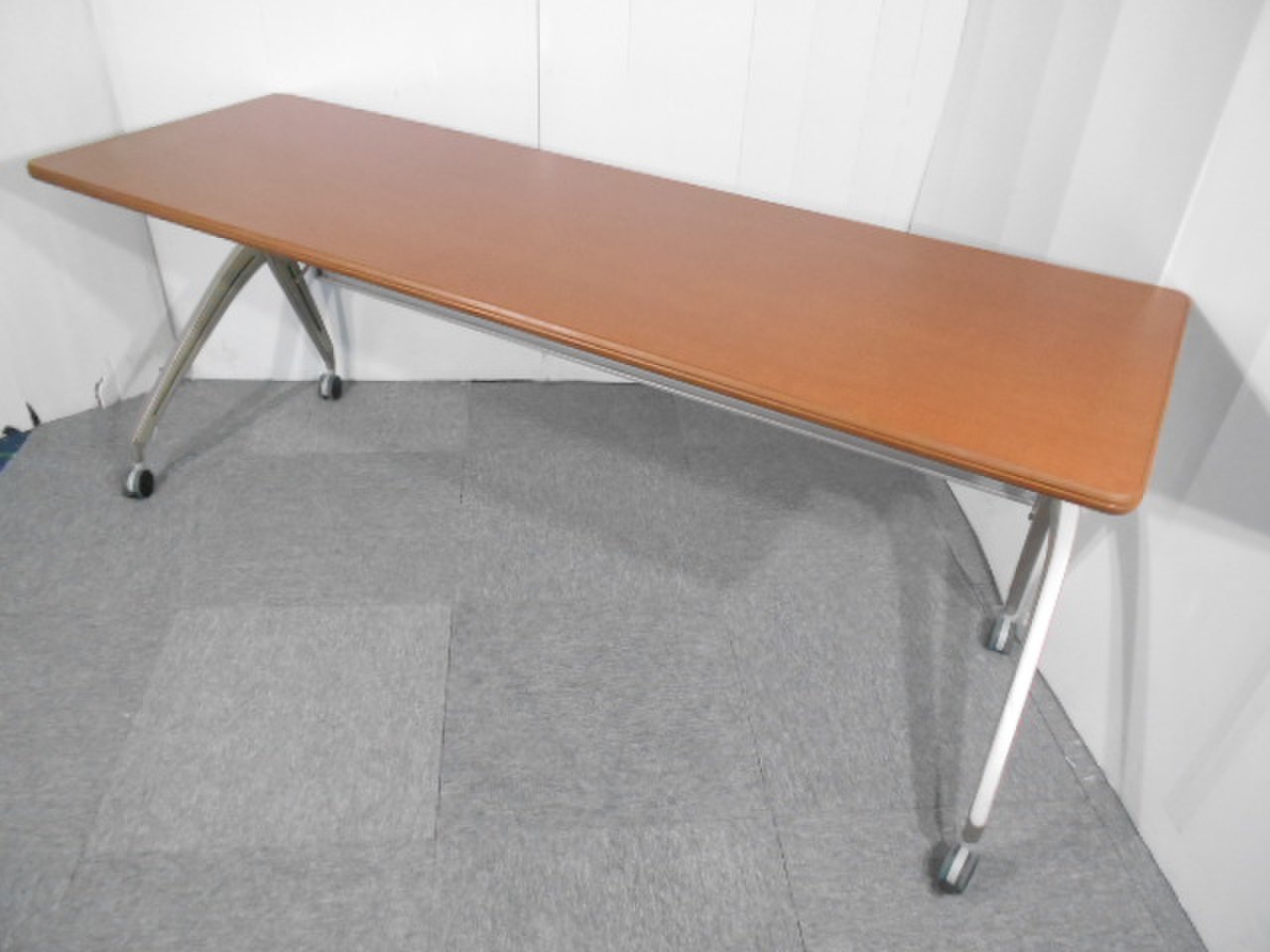 【W1800D600】幕板付きスタックテーブル【関西倉庫在庫】
                        その他シリーズ
                                    中古
            