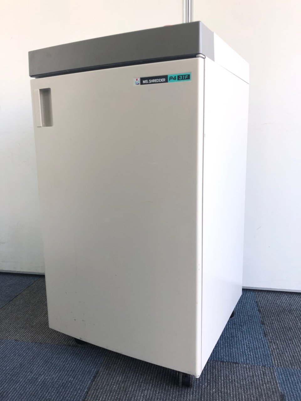 【情報管理にはこれだよね！】細かい裁断が可能です【最大裁断枚数23枚】
                        MSシリーズ 
                                    中古
            