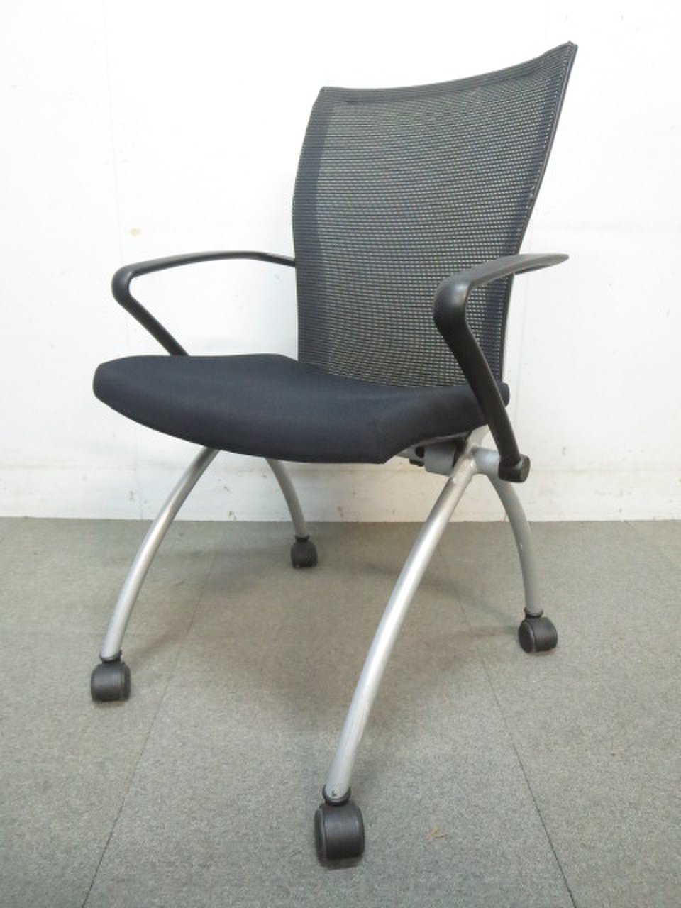 【メッシュ！】ヘイワース製！ミーティングチェア！【ブラック！】
                        その他シリーズ
                                    中古
            