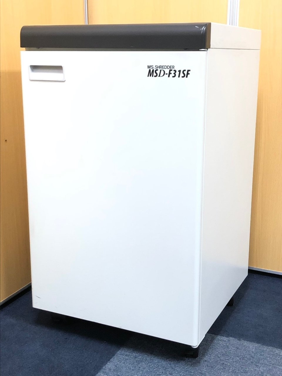 【高い能力とすぐれた操作性でバランスの良い人気モデルMSDF31-SM!!】　明光商会製シュレッダー　MSD-F31SF　スパイラルカット　最大裁断枚数 55枚　
                        MSD-F31SF
                                    中古
            