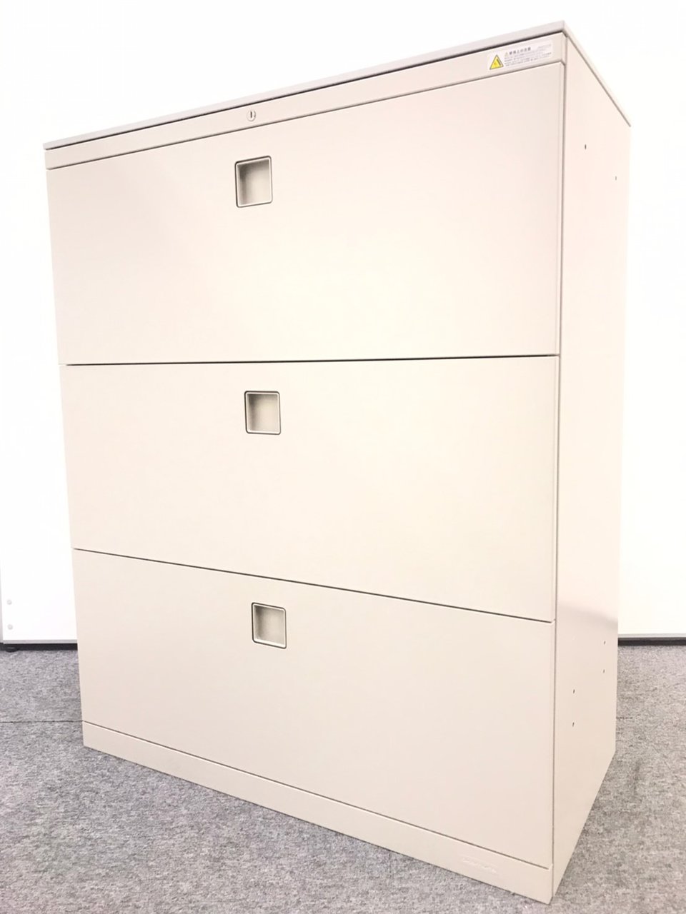 【書類の大量収納に！】オカムラ(okamura)製　レクトライン 3段引き出しタイプ 天板付き！
                        レクトライン 
                                    中古
            