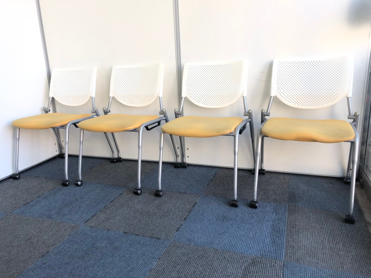 【セット商品！】重ねて収納スペース効率アップ【移動がラクなキャスター付き！】
                        プロスタック 
                                    中古
            