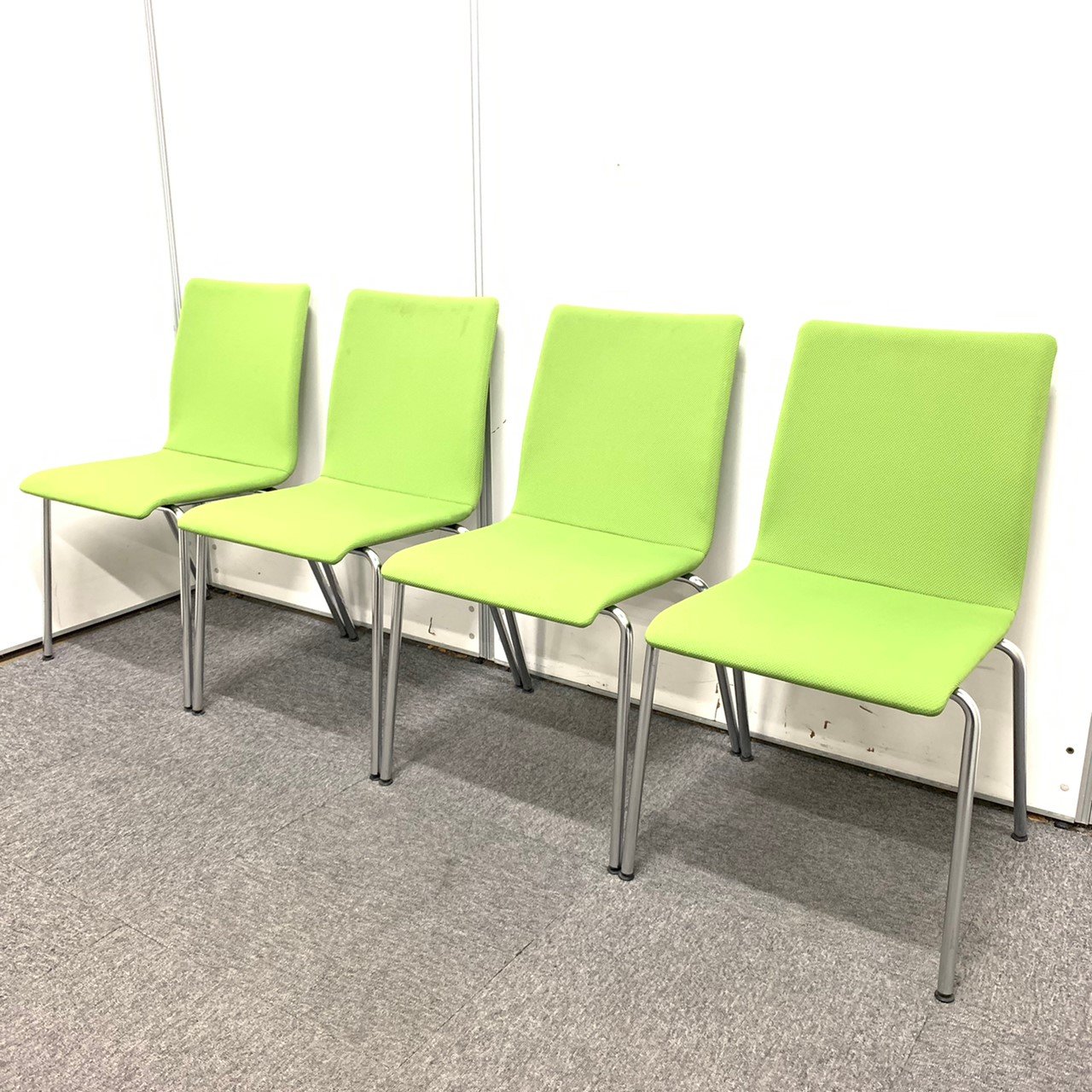 単品購入よりお買い得な4脚セット販売☆　オカムラ製｜スタッキングチェア！　限定１セットです！
                        その他シリーズ
                                    中古
            