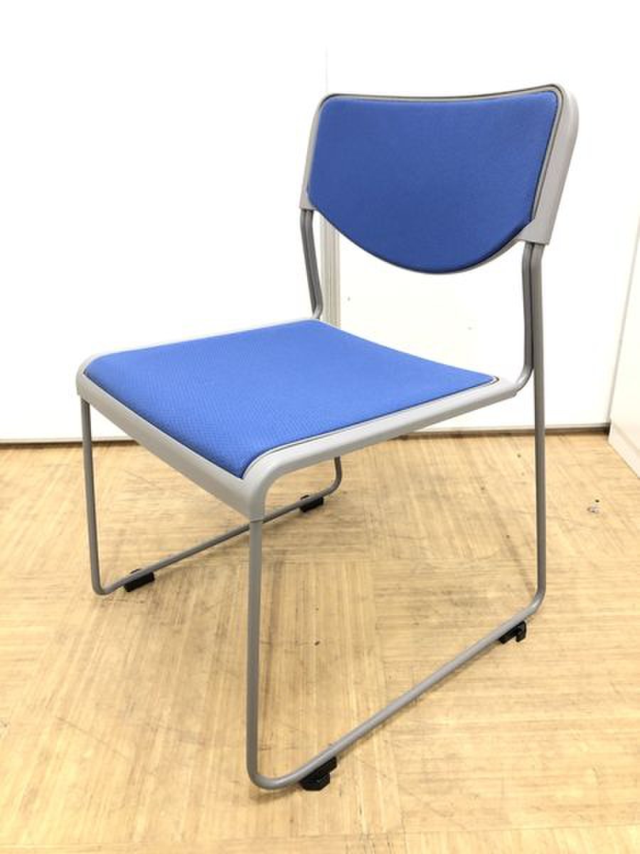 【美品】スタキングチェア　イトーキ　無難なカラー：ブルー
                        KLT
                                    中古
            