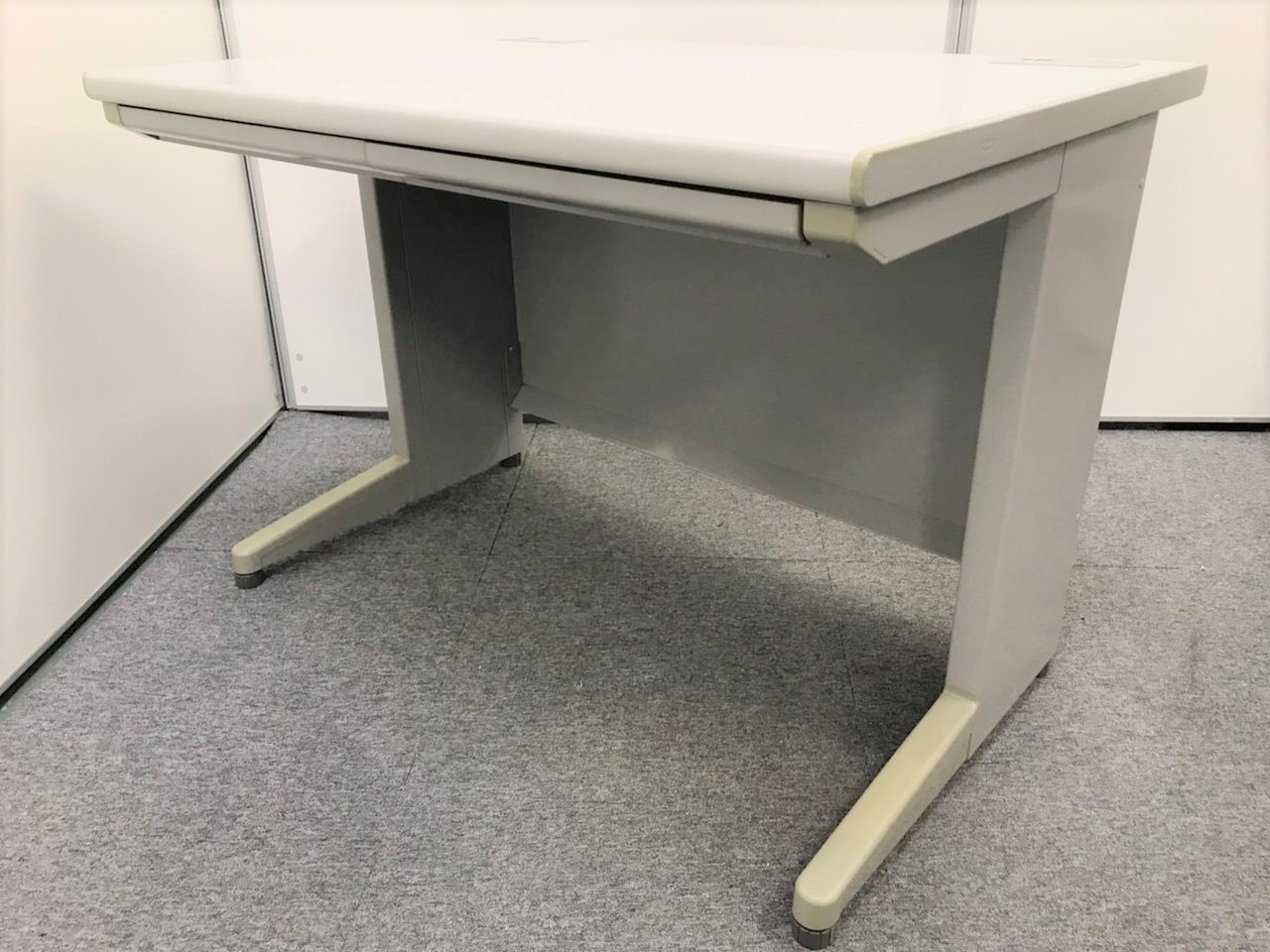 【2台入荷】平机｜内田洋行(UCHIDA)｜JUSTシリーズ｜W1000mm｜コンパクトなデスクがまとまって入荷しました！
                                    中古
            