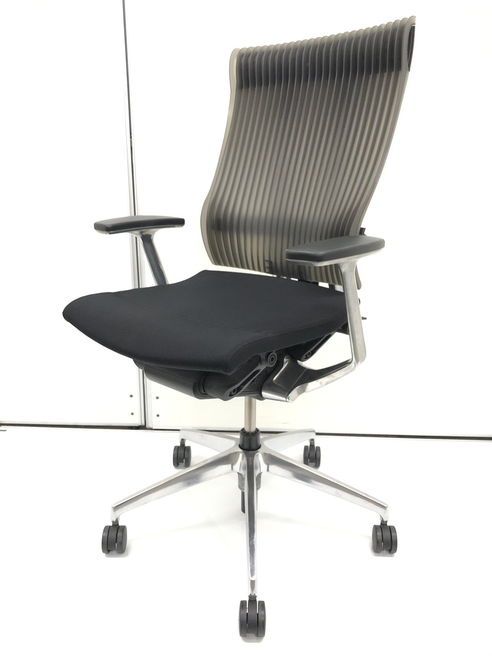 【中古】 スピーナチェア（エラストマー） KE-755GP-Z9T1SG イトーキ/ITOKI 肘付ハイバックチェア 中古】スピーナチェア（エラストマー） KE-755GP-Z9T1SG イトーキ