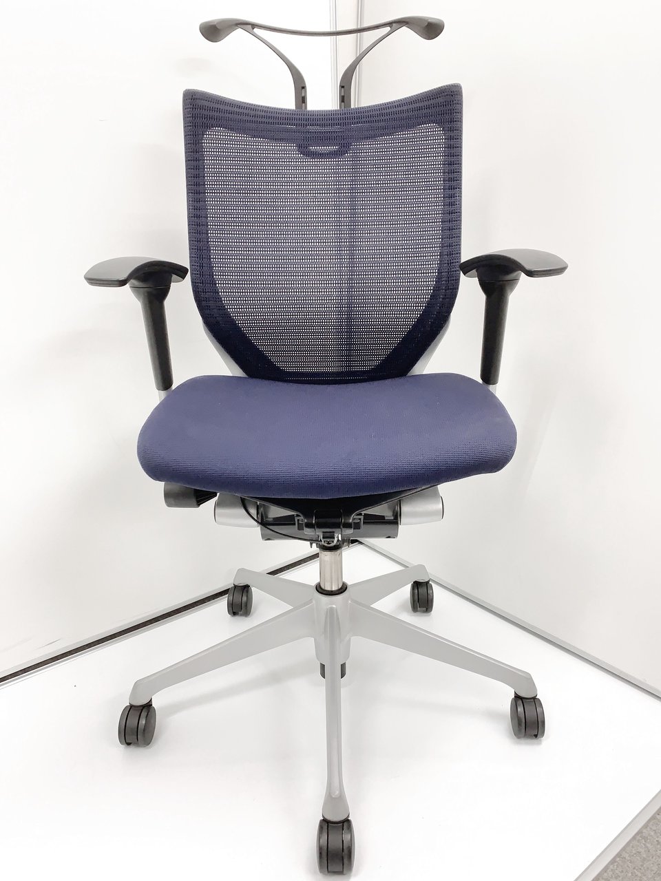 中古】バロンチェア オカムラ/okamura 肘付ローバックチェア