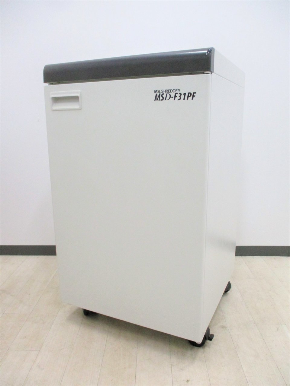 【日本の代表明光商会！】切れ味抜群！パワークロスカットのシュレッダー！
                        MSD-F31PF
                                    中古
            