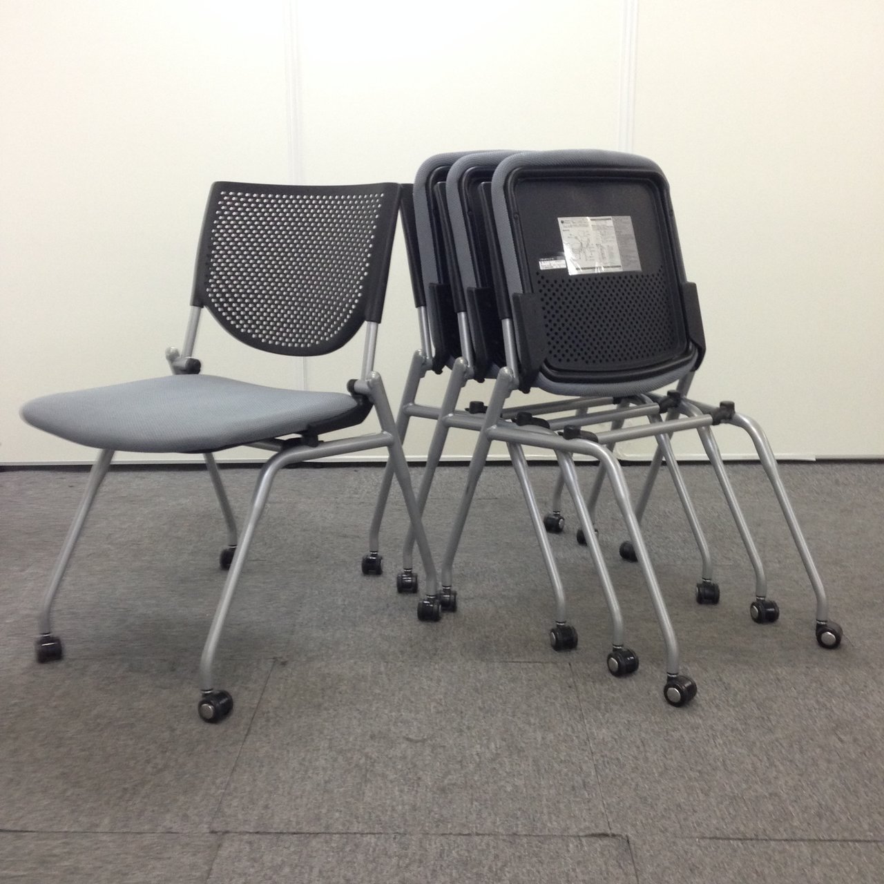 【4脚セット】お得にお買い物するなら！まとめ買いがお得です。
                        プロスタック 
                                    中古
            