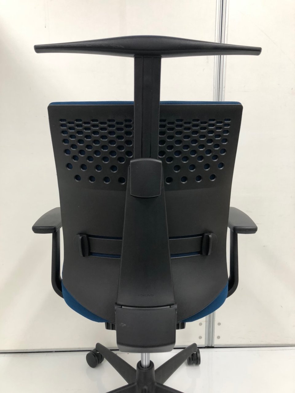 中古】ウィザード2 コクヨ/KOKUYO 肘付ハイバックチェア 278000