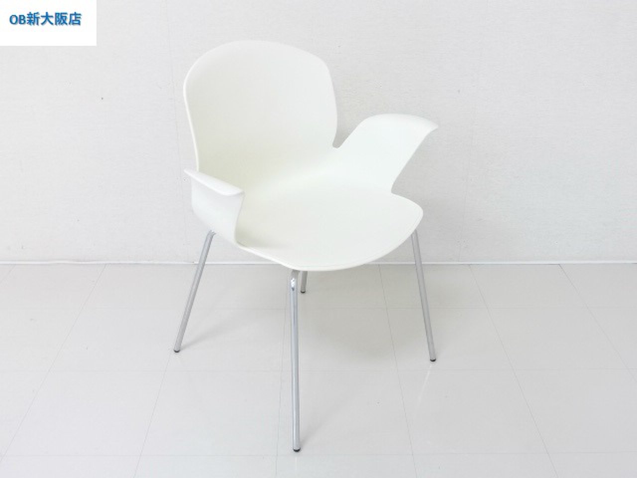 鶴のようなミーティングチェア｜高級家具｜地方倉庫在庫RA
                        グルーラ チェア 
                                    中古
            