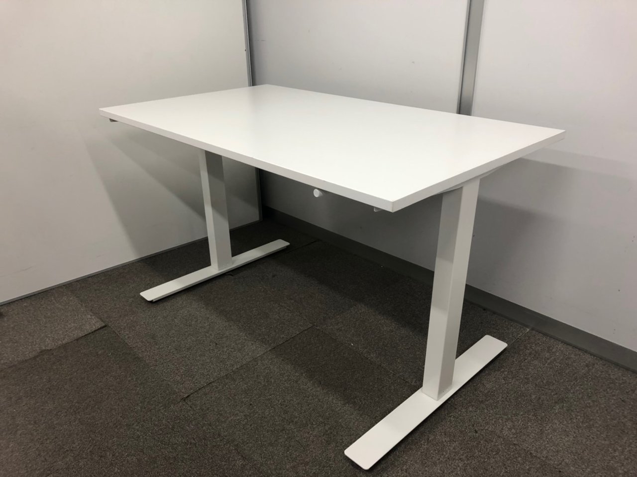 【トレンド】健康を考えスタンディングで仕事しませんか？
                        スカルスタ
                                    中古
            