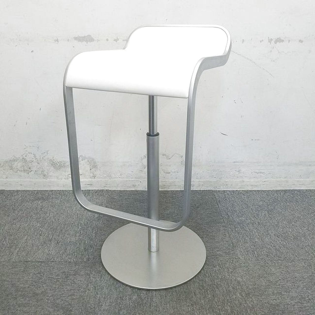 【在庫入れ替え品】【レア品】受付やバーカウンターに最適なチェアが入荷！中古　オフィス　デザイナーズ
                        ADAL社/Lem（lapalma）
                                    中古
            