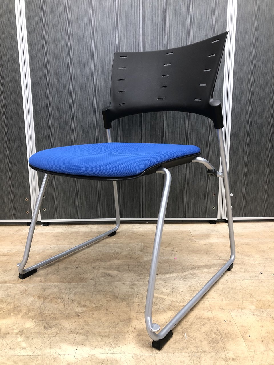 【8脚入荷】収納スペースを最小限に！　イトーキ製マノス【中古】【オフィス家具】【東京】【大阪】【愛知】【岐阜】
                        マノス 
                                    中古
            