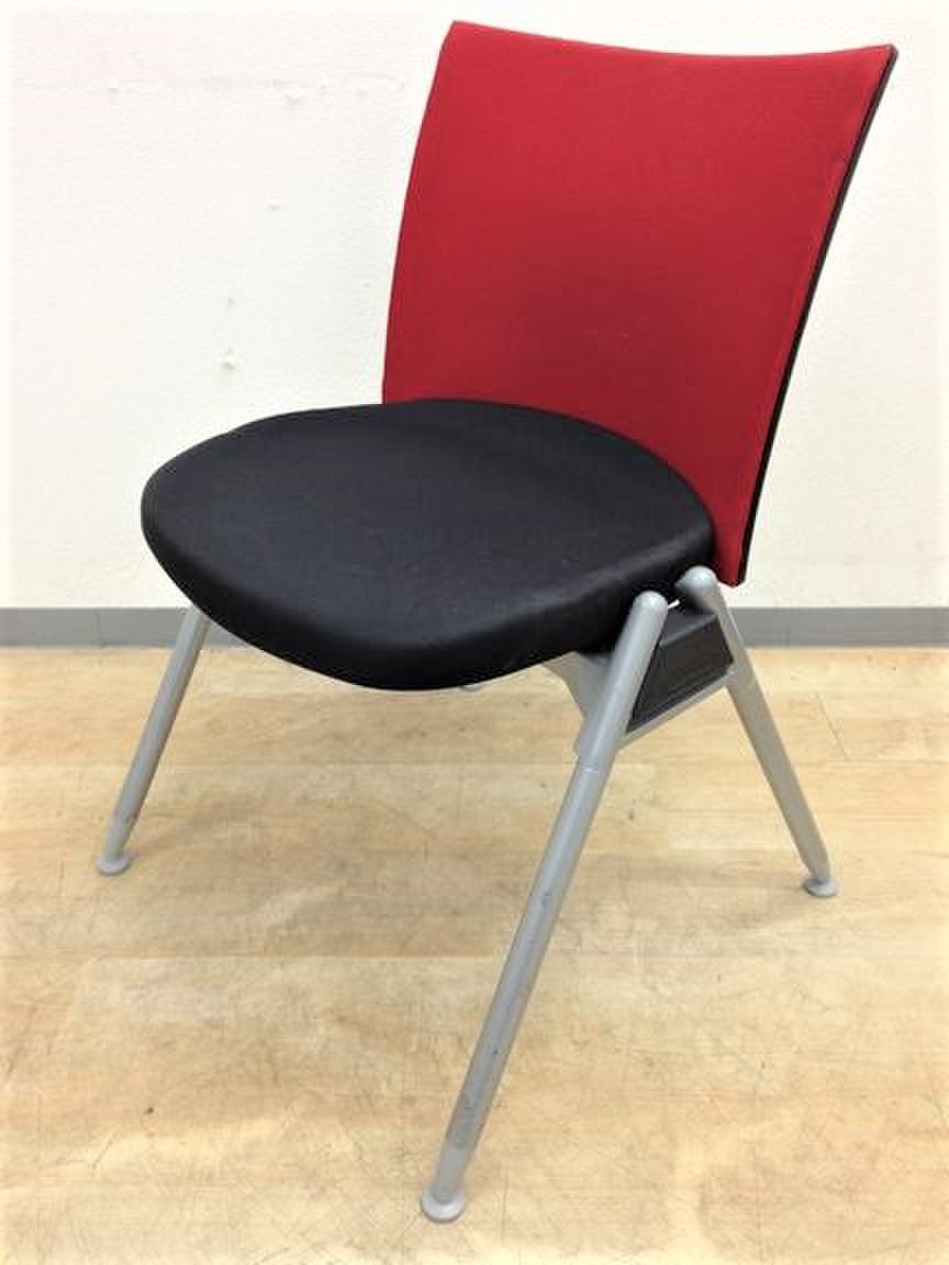 【在庫入替SALE品】【驚異の半額！】内田洋行製・MX-310　スタックタイプなので重ねられて場所を取らない！
                        MX-310 シリーズ 
                                    中古
            