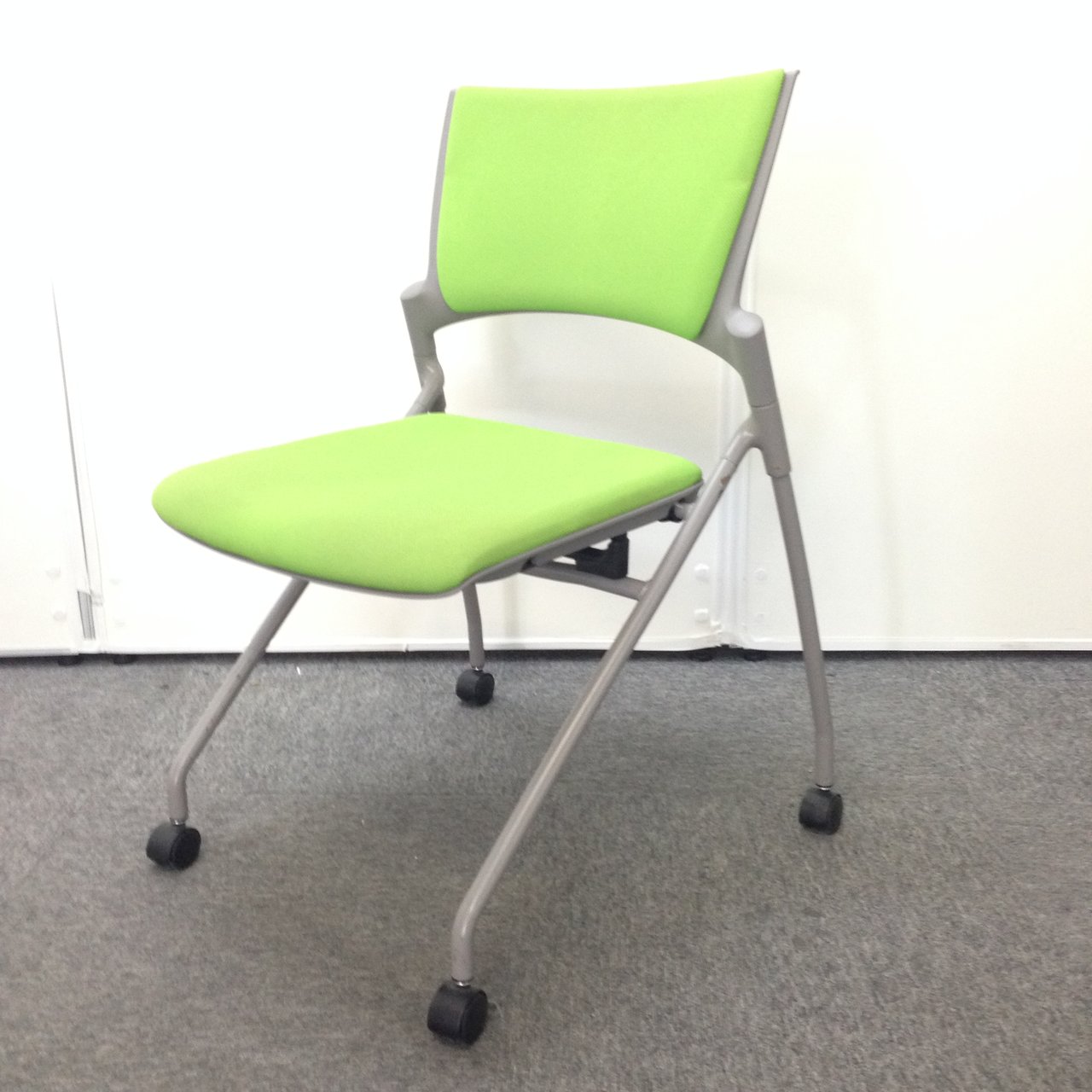 【関西在庫数ナンバーワン・尼崎店】イトーキ｜スリムなフォルムがオシャレです☆【人気のライトグリーン】
                        マノス 
                                    中古
            