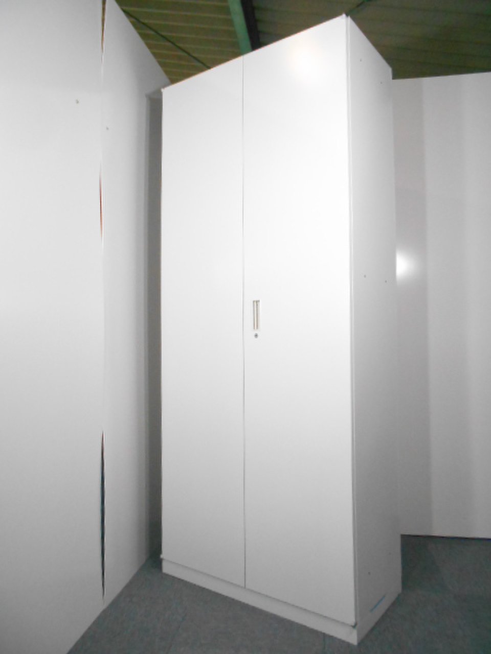 【ホワイト】【7台入荷！】場所やシーンを選ばないシンプルなデザインストレージ｜【関西倉庫在庫】【中古家具】【新大阪店】
                        BEストレージ
                                    中古
            