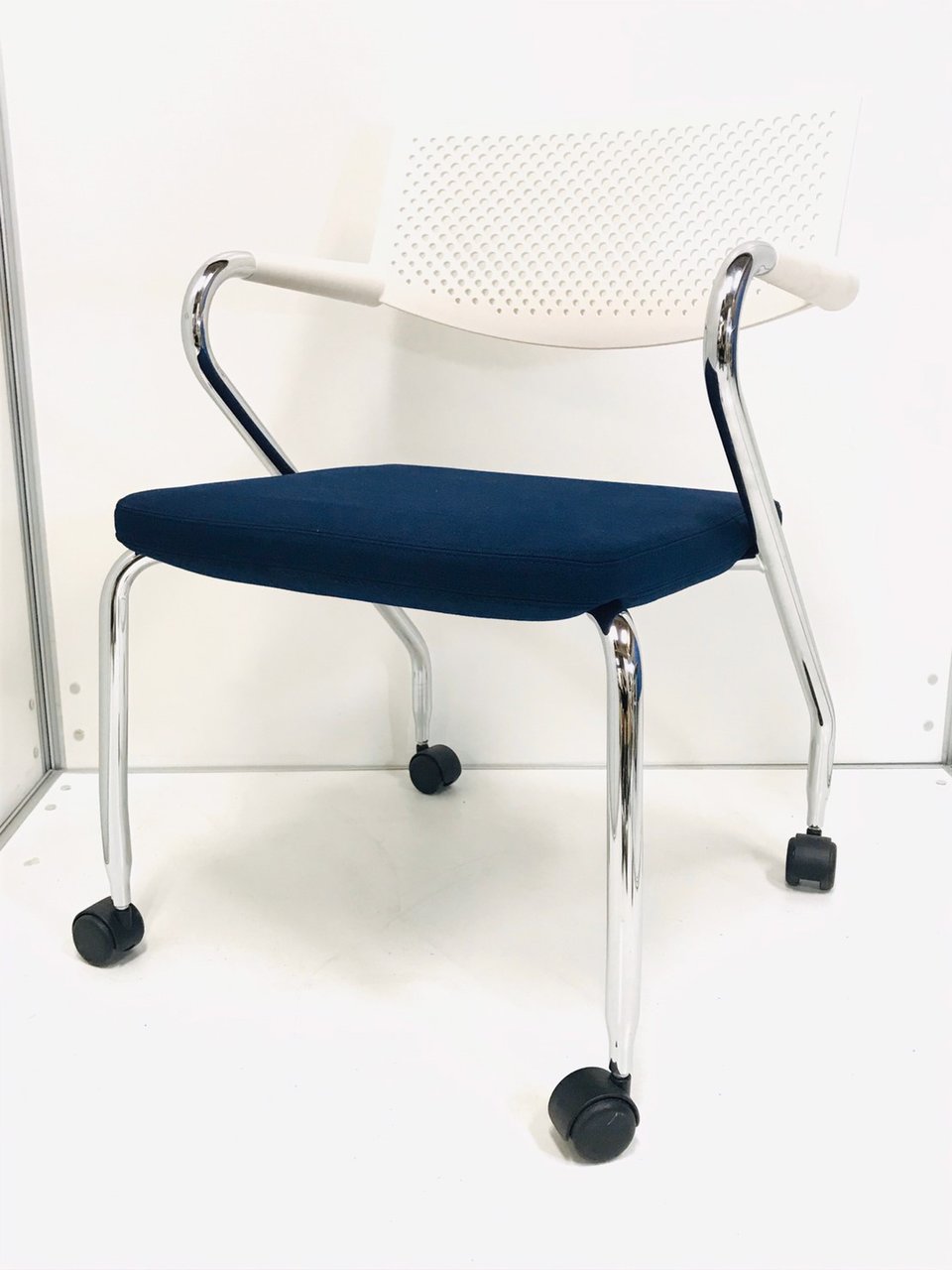 中古】ビザロール vitra/ヴィトラ スタッキングチェア 279516 - 中古