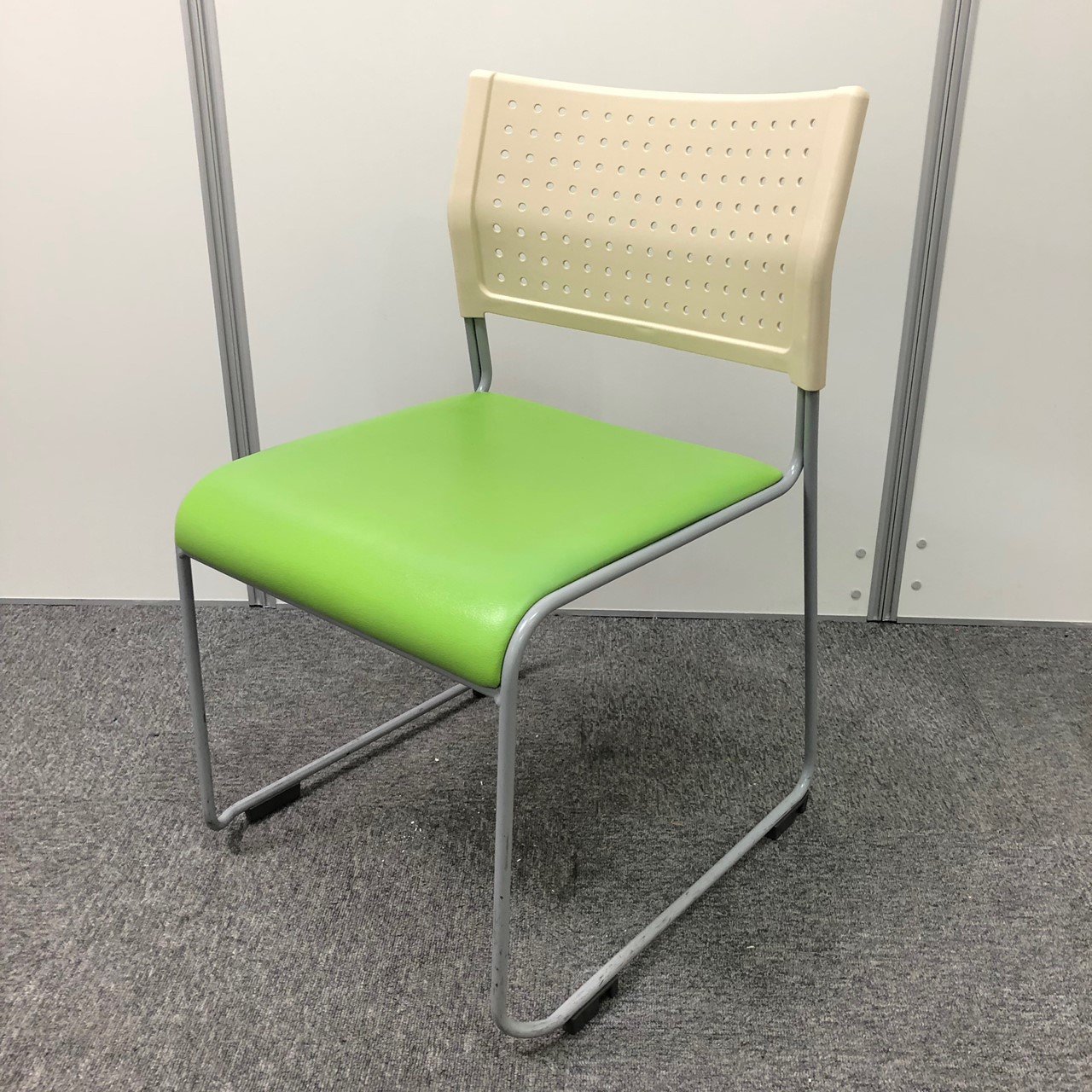 コストパフォーマンス　簡易的なミーティングにおすすめチェア！！
                        ASLシリーズ 
                                    中古
            