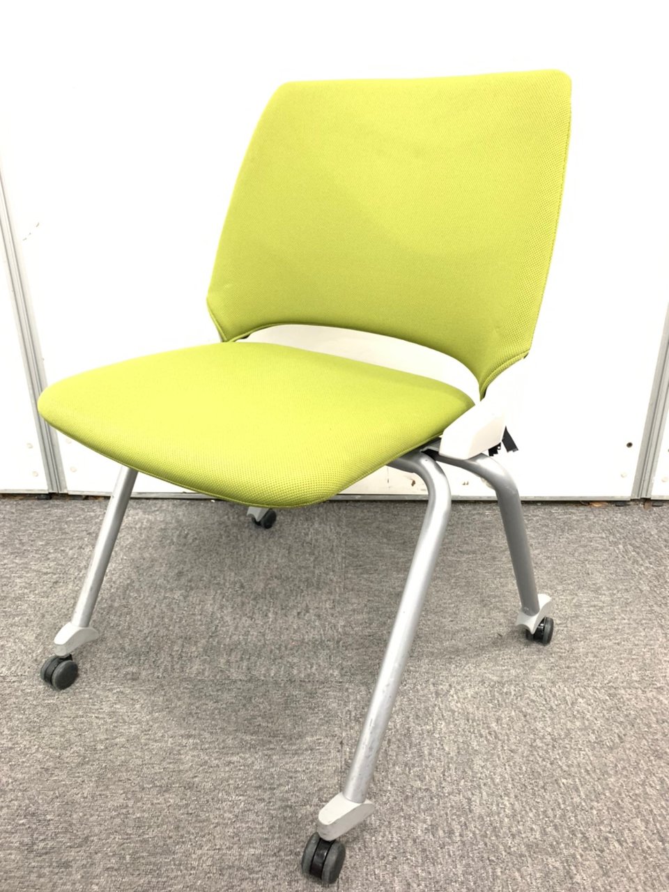 【限定5脚！】 スタッキング・ネスティングとしても使用可能！ウチダ製｜FMシリーズ
                        FM-350 
                                    中古
            