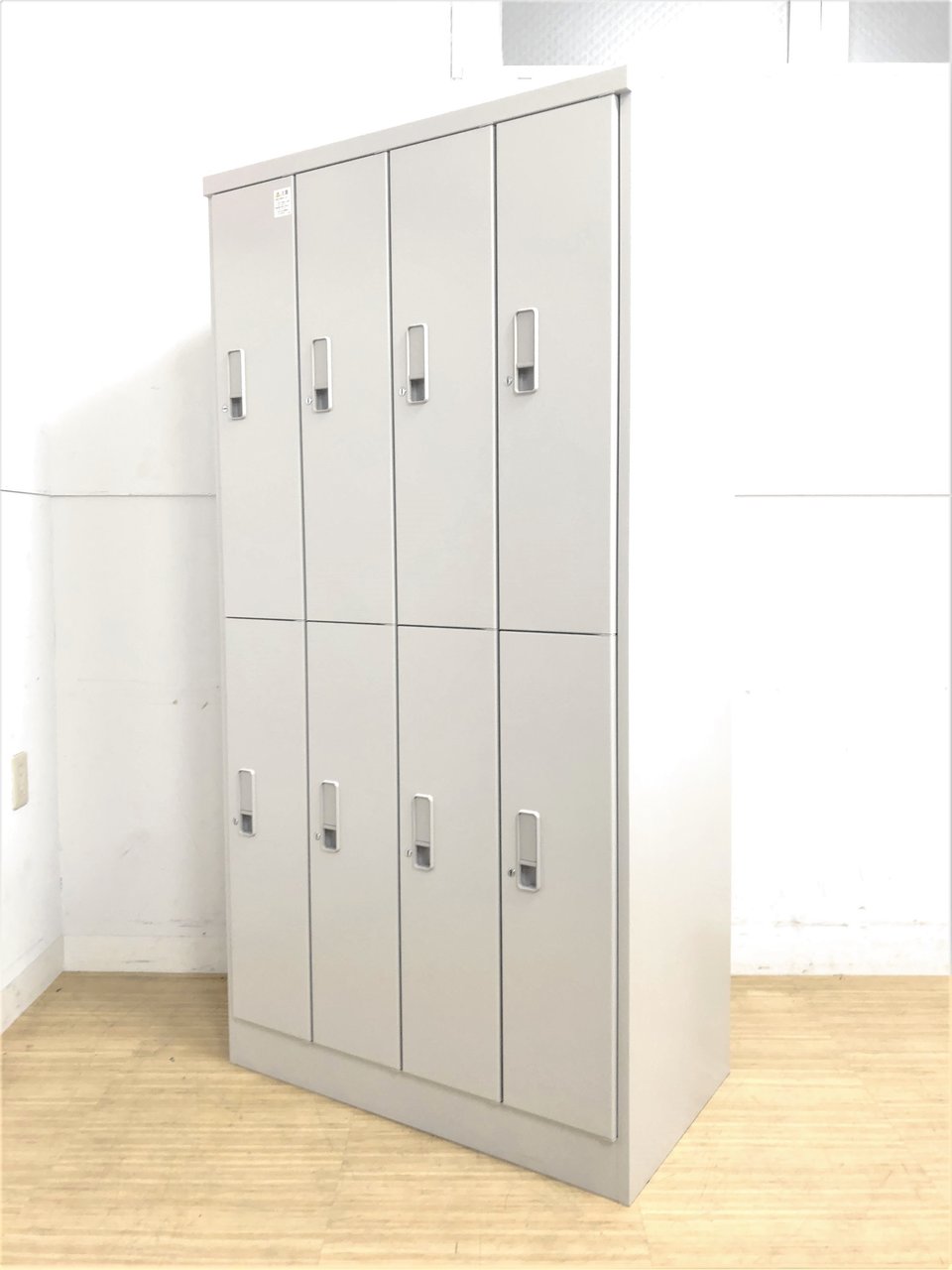 イトーキ　8人用　シリンダー錠　鍵1本付き　状態まずまず！
                        その他シリーズ
                                    中古
            