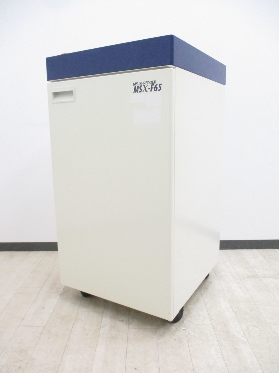 【一度に約65枚裁断可能！】【メディア裁断も可能！】超パワフルなシュレッダーの入荷！
                        MSシリーズ 
                                    中古
            