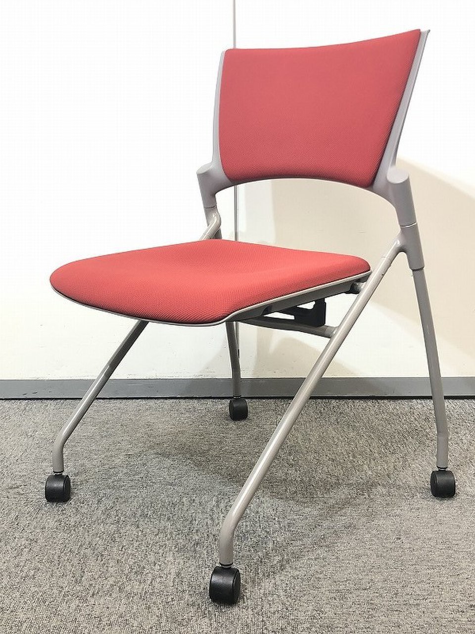 【値下げしました！！】【大人気！】ミーティングチェアとしてとても人気のマノスチェアです。
                        マノス 
                                    中古
            