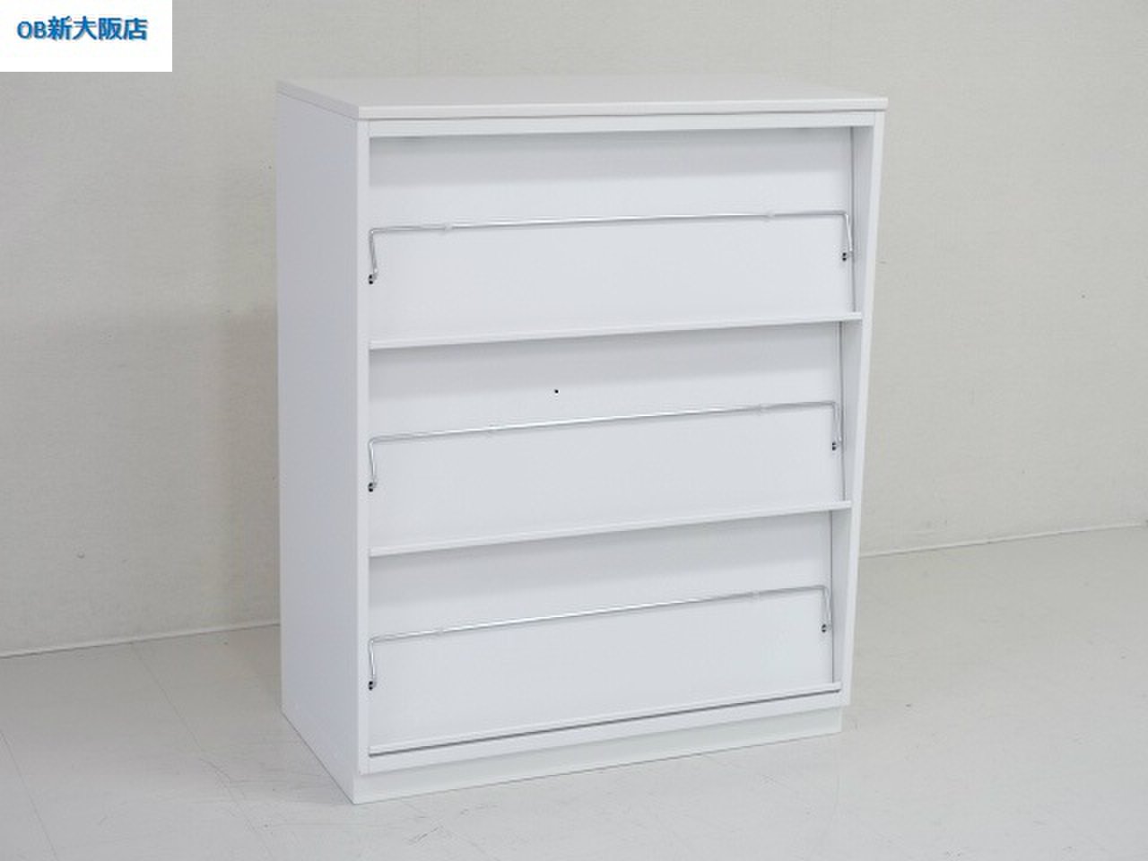 【9台入荷！】イトーキ製シンライン｜人気のホワイト！｜展示台としておすすめ！【地方倉庫在庫】
                        シンライン 
                                    中古
            