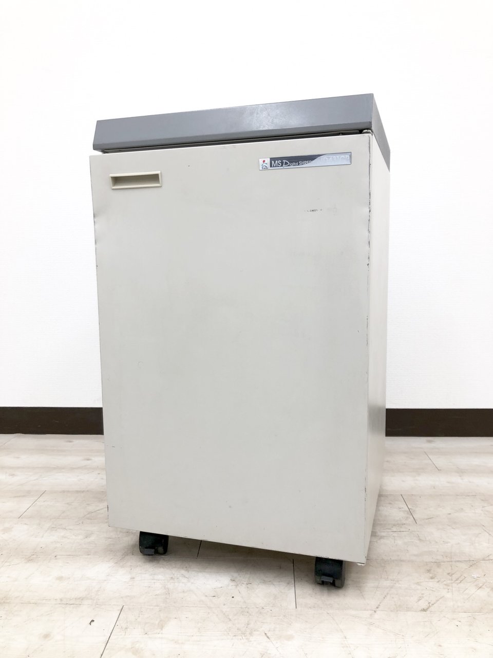 【訳あり】【扉や側面に凹み有り】特別価格にて蓮田店限定1台のみご案内！■業務用シュレッダー【RP】
                        MSシリーズ 
                                    中古
            