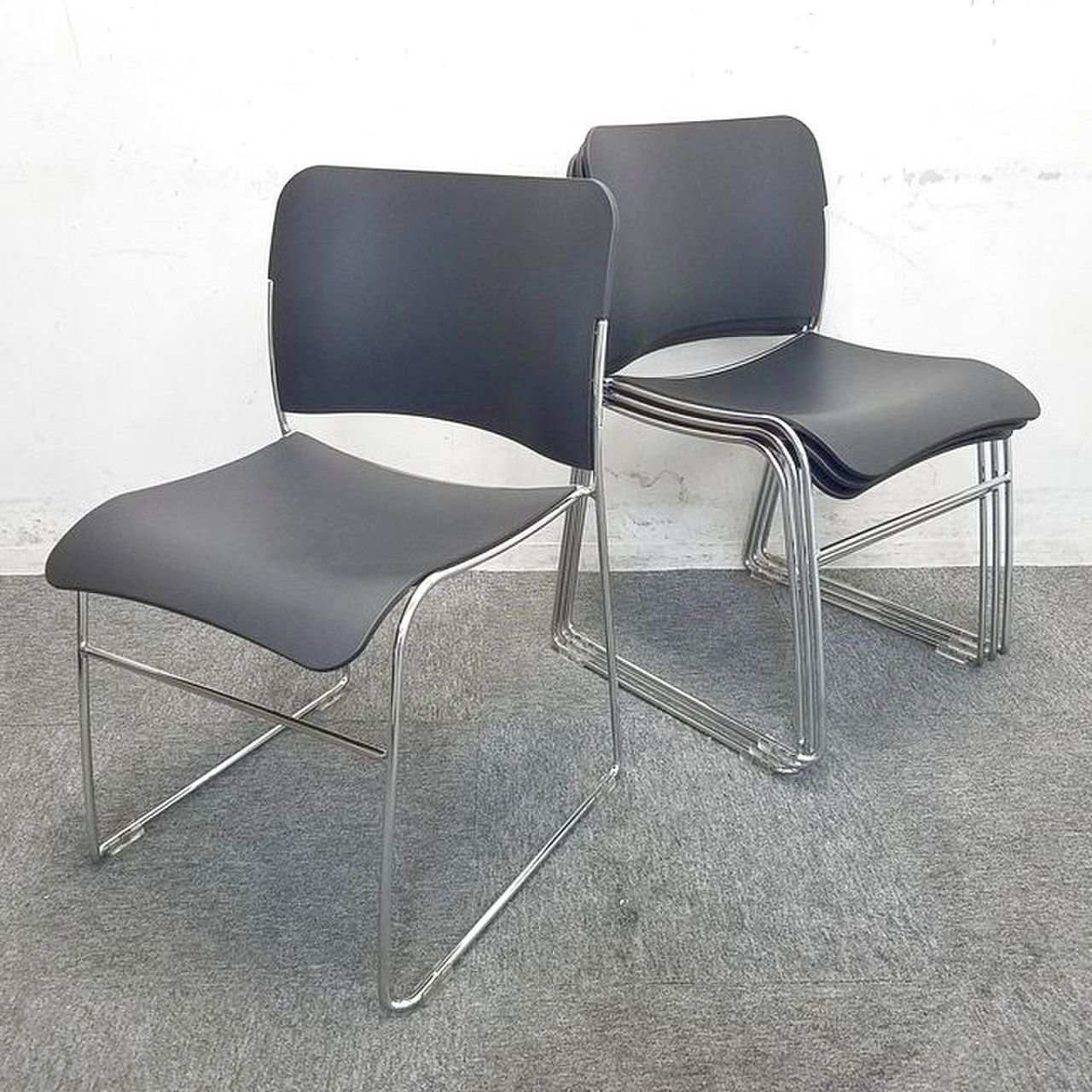 【４脚セット】オシャレでスタイリッシュなスタッキングチェア入荷致しました！お得な４脚セットです☆　中古家具　リサイクル
                        CD9 1MB
                                    中古
            