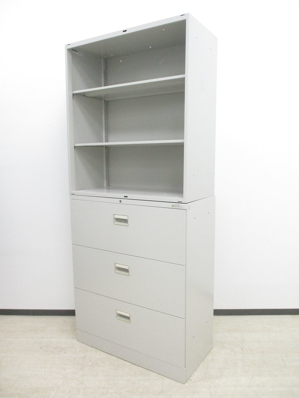 オカムラの頑丈な書庫セット！安心の国産品！横連結の相談承ります！
                        42 
                                    中古
            