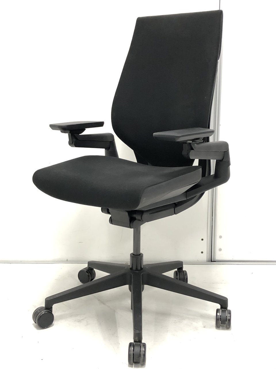 中古】ジェスチャー Steelcase/スチールケース 肘付ハイバックチェア