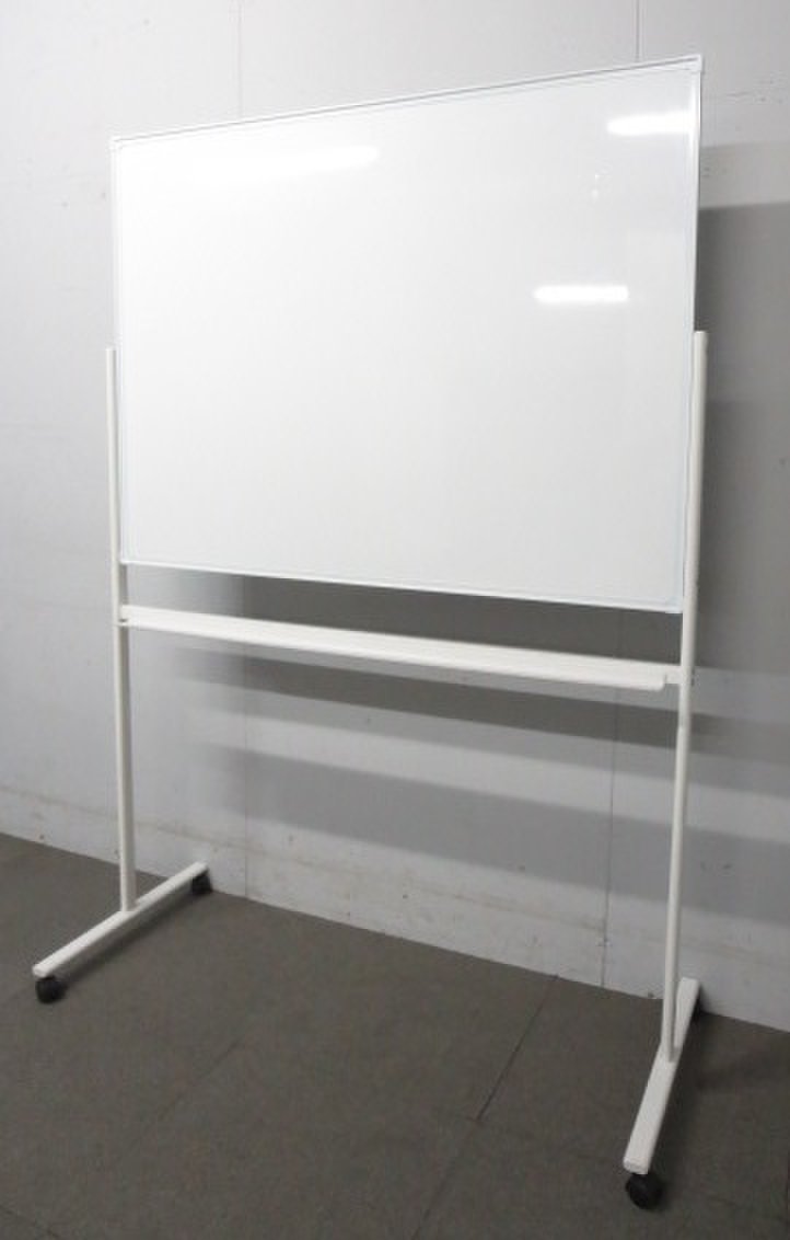 【会議には欠かせない！】■脚付ホワイトボード　W1200mm　片面タイプ
                        片面ホワイトボード
                                    中古
            