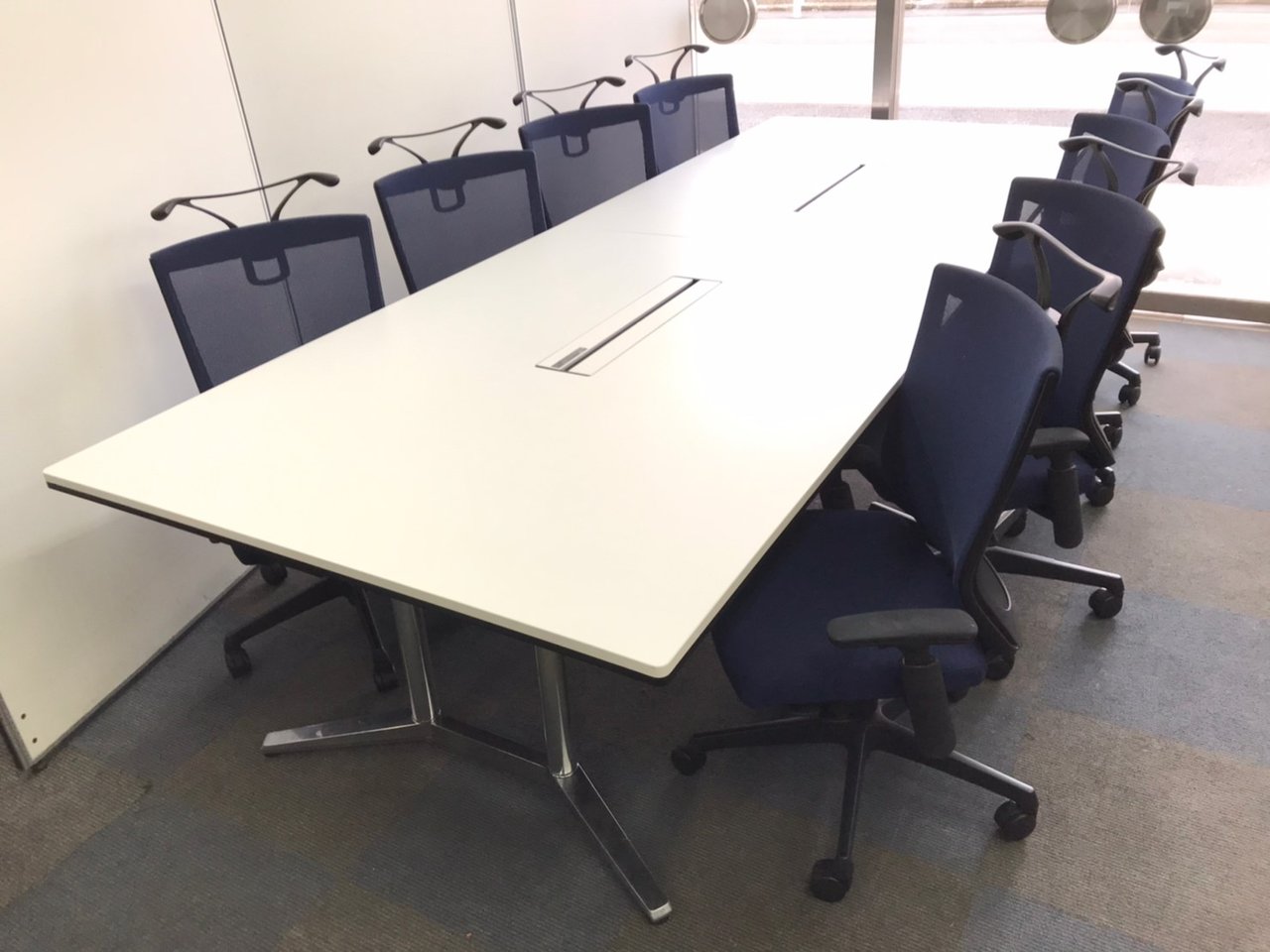 【オカムラ製のセット】8名用の会議セットが揃います！【セット割り】
                        ラティオⅡ 
                                    中古
            