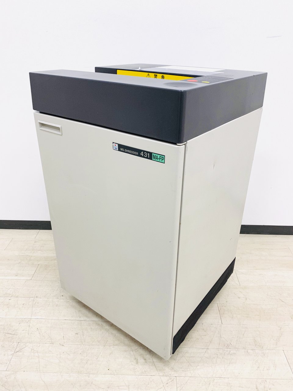 明光製の人気シュレッダー！スパイラルカット！初めての業務用シュレッダーとしてオススメ！
                        MSシリーズ 
                                    中古
            